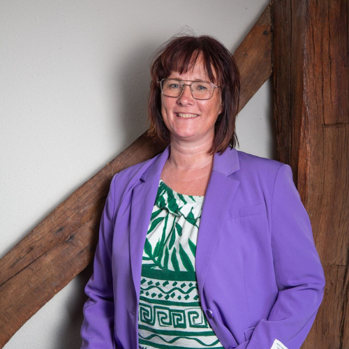 Saskia Pietersen, Stiefoudercoach